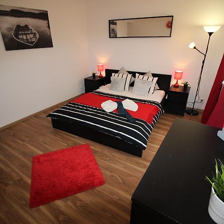 Smart City Prague Apartment Екстер'єр фото