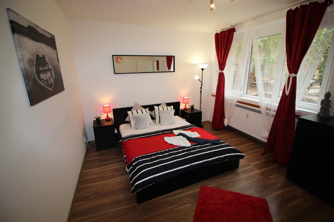 Smart City Prague Apartment Екстер'єр фото