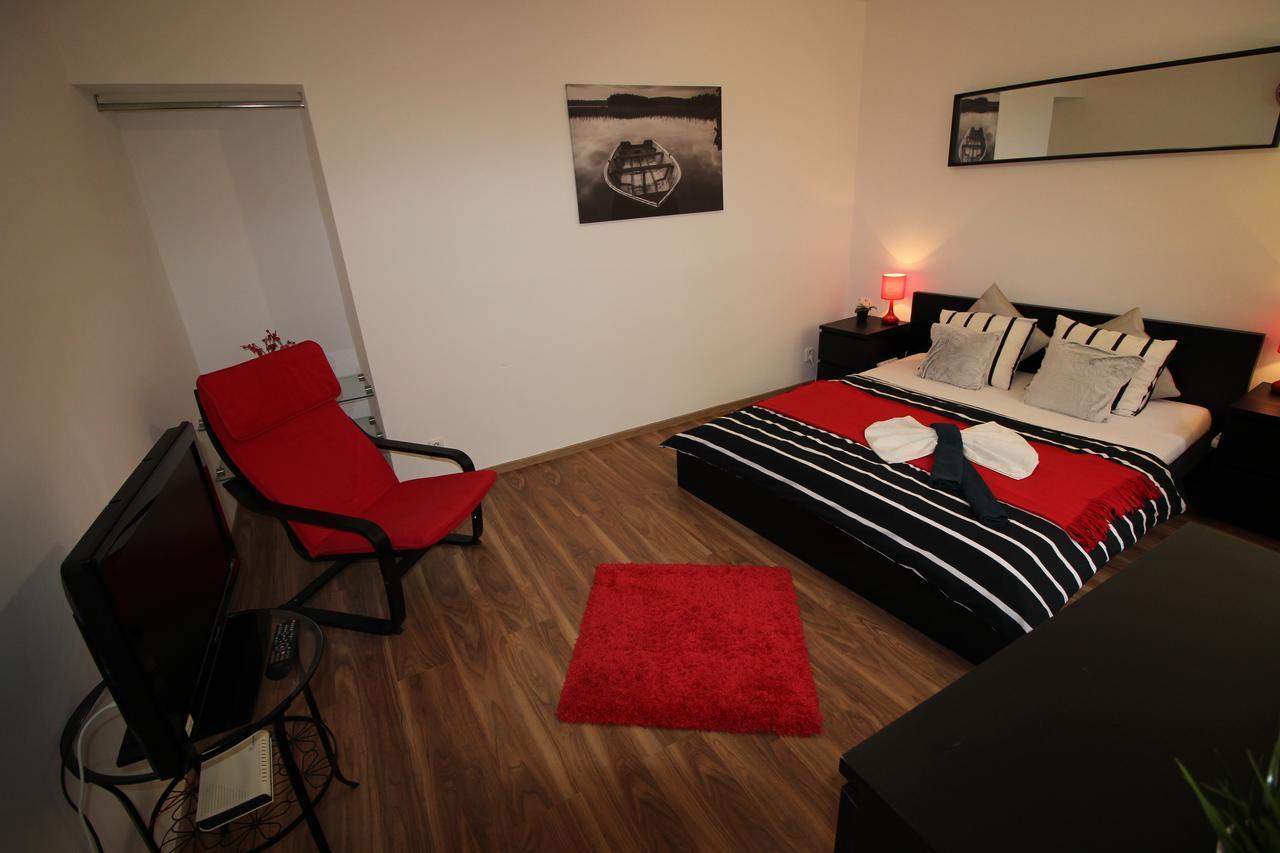 Smart City Prague Apartment Екстер'єр фото